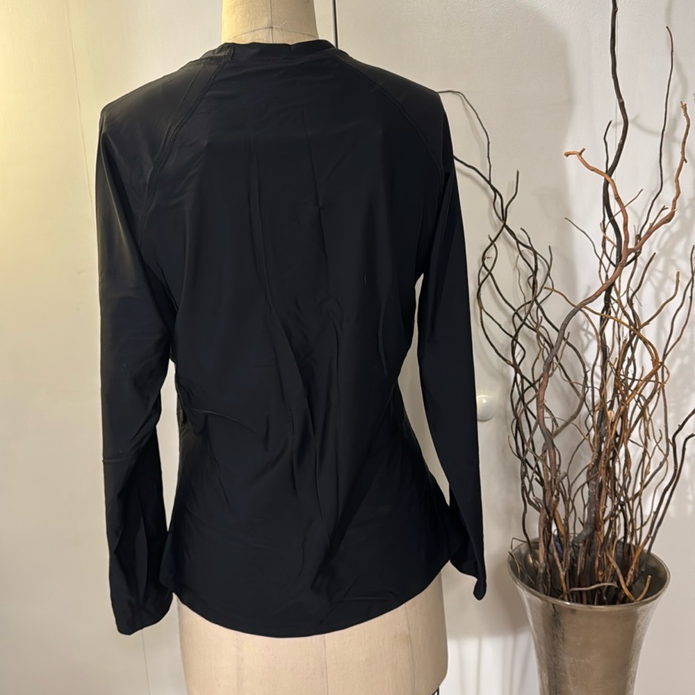 Black long sleeve swim shirt with built in bra - Picture 3 of 6